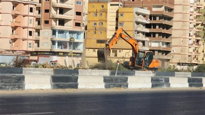 رفع 3200 طن مخلفات هدم على طريق المنصوره دمياط الشرقي