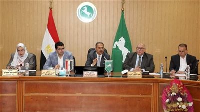 محافظ الشرقية: الفترة الحالية تتطلب العمل بروح الفريق وتضافر الجهود لتحقيق آمال وطموحات المواطنين