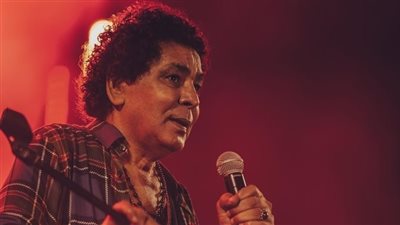 مصطفى كامل يفجر مفاجأة عن محمد منير.. هل اتنقل العناية المركزة فجر اليوم؟ (تفاصيل)