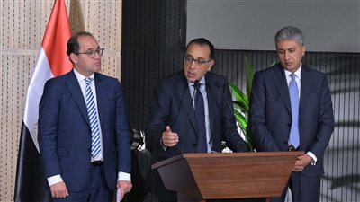 رئيس الوزراء: مخزون السلع الاستراتيجية والأدوية آمن