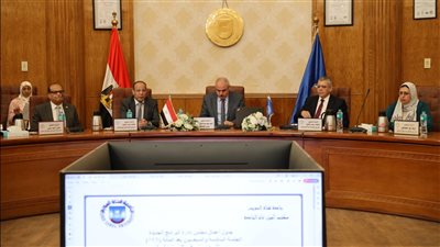 مجلس جامعة قناة السويس يناقش استراتيجيات الاستثمار في التعليم