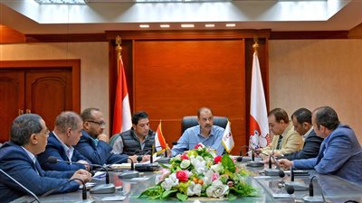 محافظ سوهاج يتابع مشروع توسعات محطة صرف صحي أولا نصير