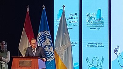 رئيس الوزراء يؤكد مصر نجحت فى التحدى لواجهة التغير المناخى بالإسكندرية 