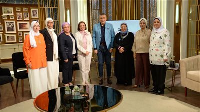 أبطال مسرحية 