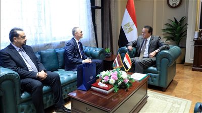 وزير الصحة يبحث مع سفير لاتفيا بالقاهرة تعزيز التعاون بين البلدين 