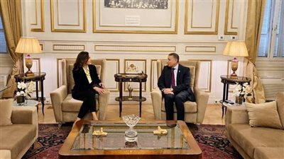 السفير المصري في أثينا يستقبل وزيرة السياحة اليونانية