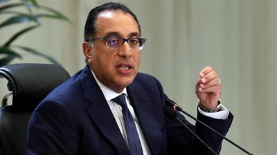 رئيس الوزراء يتفقد سوق 