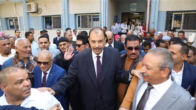 محافظ سوهاج يفتتح مستشفى 