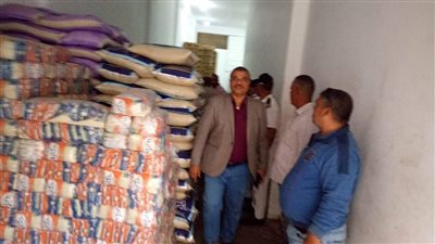 تحرير 322 محضر تمويني وضبط طن ونصف دقيق بلدي بأشمون 