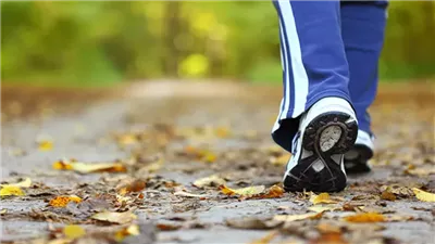 امشى ساعة كل يوم.. طريقة سحرية للتعافي من التجارب العاطفية الفاشلة (فيديو)