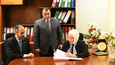 وزارة الصحة توقع بروتوكولات تعاون مع 14 جامعة مصرية بنظام الـ «Pharm D»