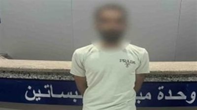 سقوط حارس عقار حال سرقته شقة سكنية بالبساتين