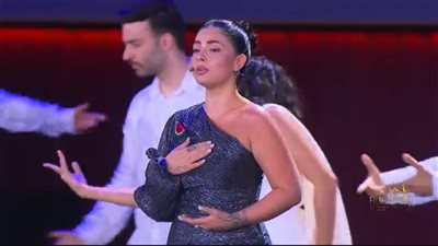 الفلسطينية نويل خرمان تحيي حفل ختام مهرجان الجونة السينمائي.. صور