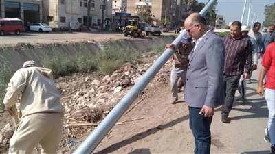 كفر الشيخ.. تركيب 99 عمود إنارة بطريق إبشان - أبو بدوي ببيلا 