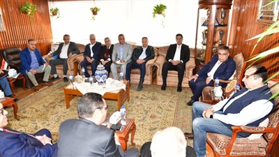 الدقهلية تناقش خطة لتطوير شركة الدلتا للأسمدة والصناعات الكيماوية