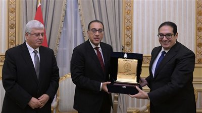 مدبولي: القطاع الهندسي في مصر رائد وعظيم