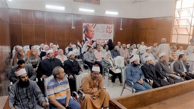 مركز التطوير المهني بجامعة سوهاج يقيم احتفالية بعنوان قطار المركز Uccd train