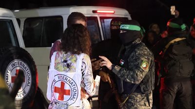   إسرائيل تكشف تقديراتها بشأن عدد أسراها الأحياء في غزة