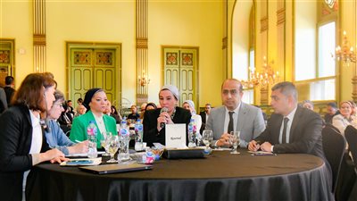 وزيرة البيئة تفتح اولى الجلسات الحوارية لإعداد الاستراتيجية الوطنية للاقتصاد الدائرى 