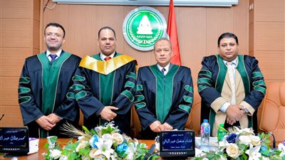 جامعة المنصورة تمنح حماد الرمحي درجة الدكتوراه في الاقتصاد والتحول الرقمي في المؤسسات الإعلامية