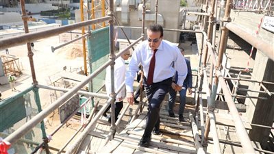  وزير الصحة: توافر الأدوات والمستلزمات الطبية من أهم معايير نجاح الجراحين