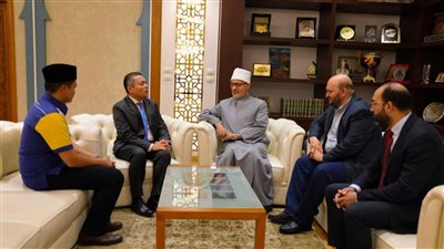 مفتي الجمهورية يستقبل السفير الماليزي لبحث تعزيز التعاون لتأهيل المفتين