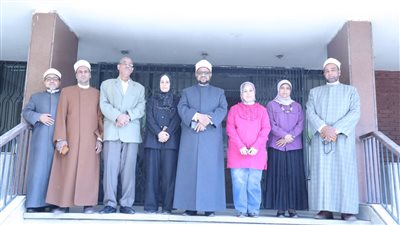 أمين البحوث الإسلامية يعقد جلسة حوارية مع طالبات كلية الآداب بأسيوط