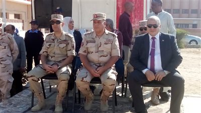 وكيل تعليم قنا يشهد عروض بالمدرسة الفنية الثانوية  الصناعية و الميكانيكية