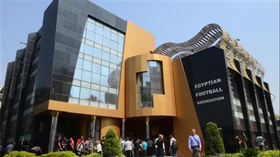 خبير تحكيمي: اتحاد الكرة أخطأ في تعديل بعض الأسماء بالقائمة الدولية