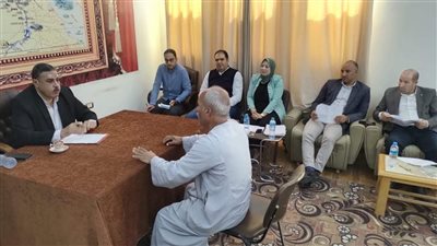 سكرتير مساعد الفيوم يشهد لقاء خدمة المواطنين بمركز إطسا 