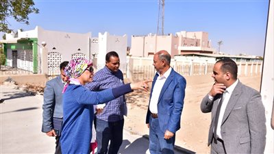 رئيس جامعة الأقصر تتفقد مواقع المنشآت الجديدة  بطيبة