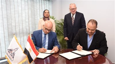 جامعة عين شمس توقع مذكرة تفاهم لاستخدام بوابة زد بريدج لتطوير الطلاب