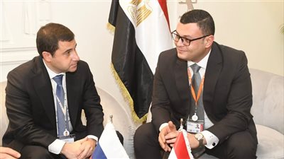 شريف الشربيني يلتقى نائب وزير الإسكان الروسى والوفد المرافق له 