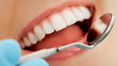 حتى الشيخوخة.. نصائح بسيطة للحفاظ على صحة الأسنان