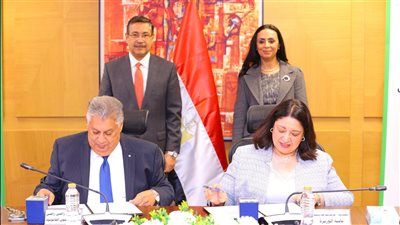 بنك التعمير والإسكان يوقع بروتوكول لتطوير 20 فصل حضانة بقيمة 10 ملايين جنيه