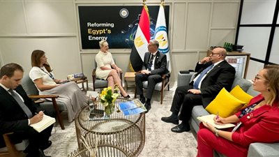 وزير البترول يبحث مع مسؤولي مجلس الطاقة العالمي سبل تعزيز التعاون المشترك