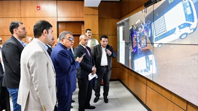 محافظ الدقهلية يتفقد مركز الشبكة الوطنية للطوارئ والسلامة