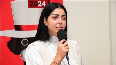 كلوديا حنا في ندوة الأفلام القصيرة بمهرجان Vs Film: تفتح الأبواب للموهوبين