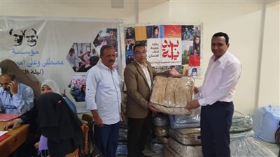 توزيع بطاطين على الأسر الأولى بالرعاية بالبحر الأحمر 