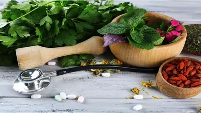 علماء يكتشفون سرًا باهرًا عن الطب البديل في هذه الدولة