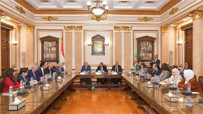 رئيس جامعة القاهرة يستقبل رئيس مجلس التعليم العالي التركي