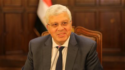 وزير التعليم العالى يعقد اجتماعًا أونلاين مع لجنة تحكيم برنامج GenZ 2024
