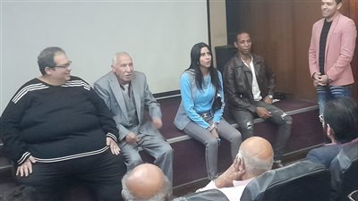 حضور كبير بعرض أفلام المحاولة الأولى بمركز الثقافة السينمائية