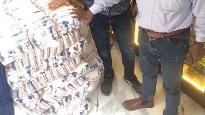 ضبط سلع غذائية «أرز وسكر وزيت طعام» مجهولة المصدر خلال حملات تفتيشية ببلبيس