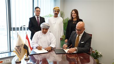 توقيع اتفاقيات ارتباط أكاديمي بين جامعة عين شمس وكلية البريمي بعمان