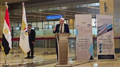 وزير الطيران: تشغيل المبنى الجديد للركاب ببرج العرب انطلاقة جديدة نحو الاستدامة