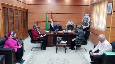وكيل الوزارة يلتقى مسئولى وحدة دعم اللامركزية بالمديرية والإدارات التعليمية بالفيوم