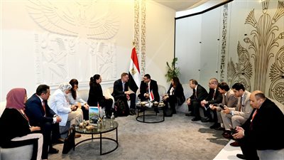 وزير الإسكان يناقش المؤشرات الخاصة بمبادرة 