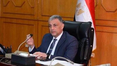 محافظ الإسماعيلية يبحث الموقف التنفيذي للمشروعات الخدمية بمركز ومدينة القنطرة شرق 