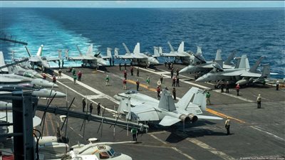 أمريكا تنقل سربًا من مقاتلات F-15 إلى الشرق الأوسط 